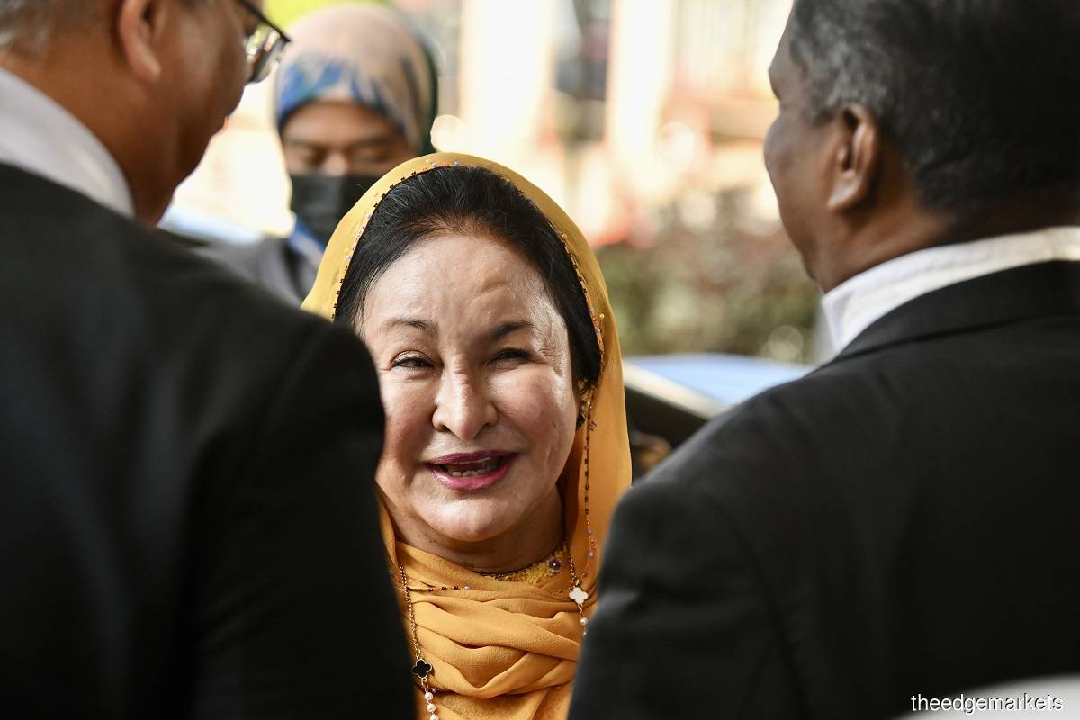 Rosmah, 70, is accused of soliciting through Rizal RM187.5 million of the RM1.25 billion solar hybrid project that was awarded to Jepak Holdings Sdn Bhd between January and April 2016. (Photo by Sam Fong/The Edge)